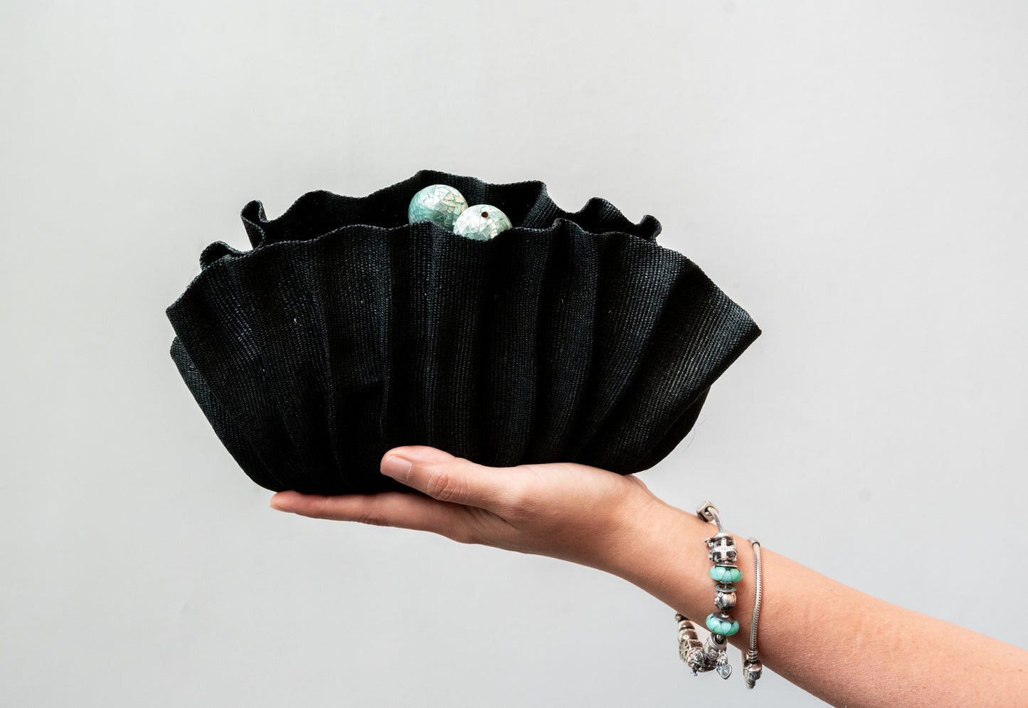 Josephine Clamshell Clutch Black