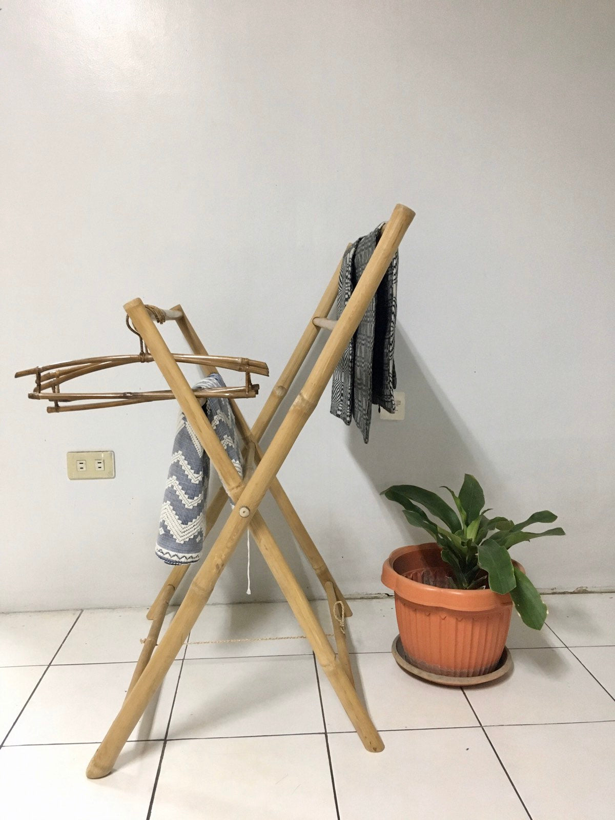 Veronica Bamboo Clothes Rack Dryer made from 100% bamboo, promoting sustainable living with energy-efficient air drying. Ideal for both home use and retail displays, this eco-friendly, space-saving rack adds a natural aesthetic to any space.