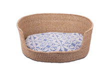 Load image into Gallery viewer, Tippy Pet Bed with Inabel Cushion
